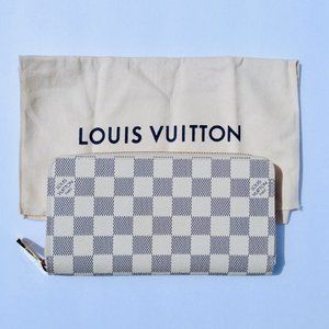 PRICE DROP Auth Louis Vuitton Zippy Wallet